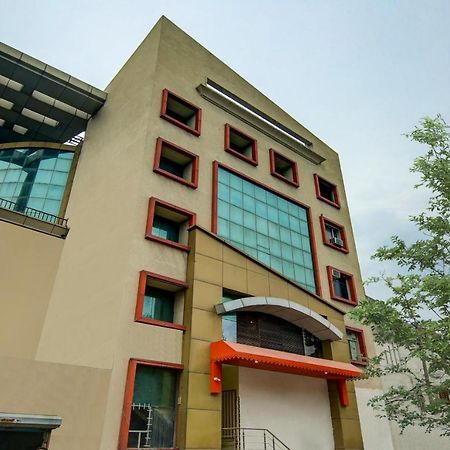 ג'לנדהר Itsy Hotels Oasis Inn מראה חיצוני תמונה